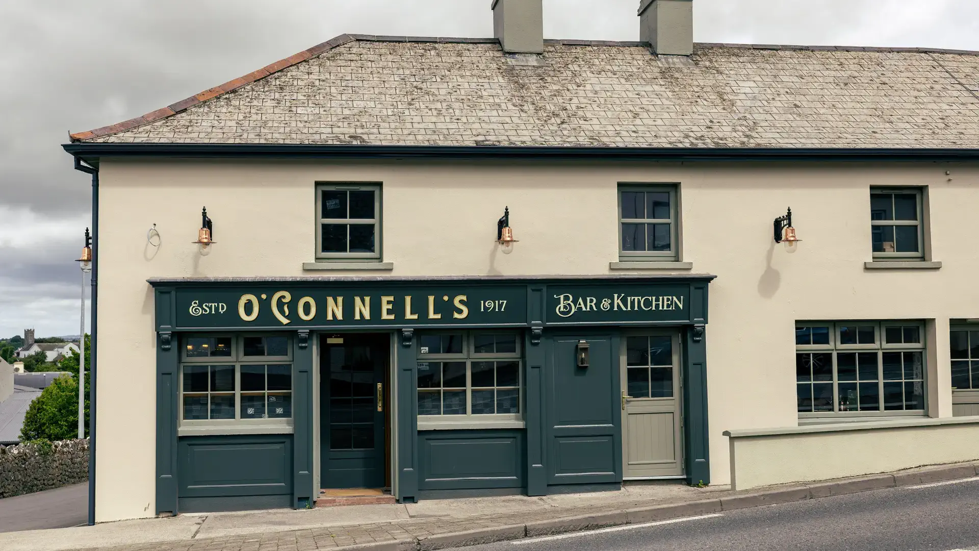 O'Connells Pub Frontage